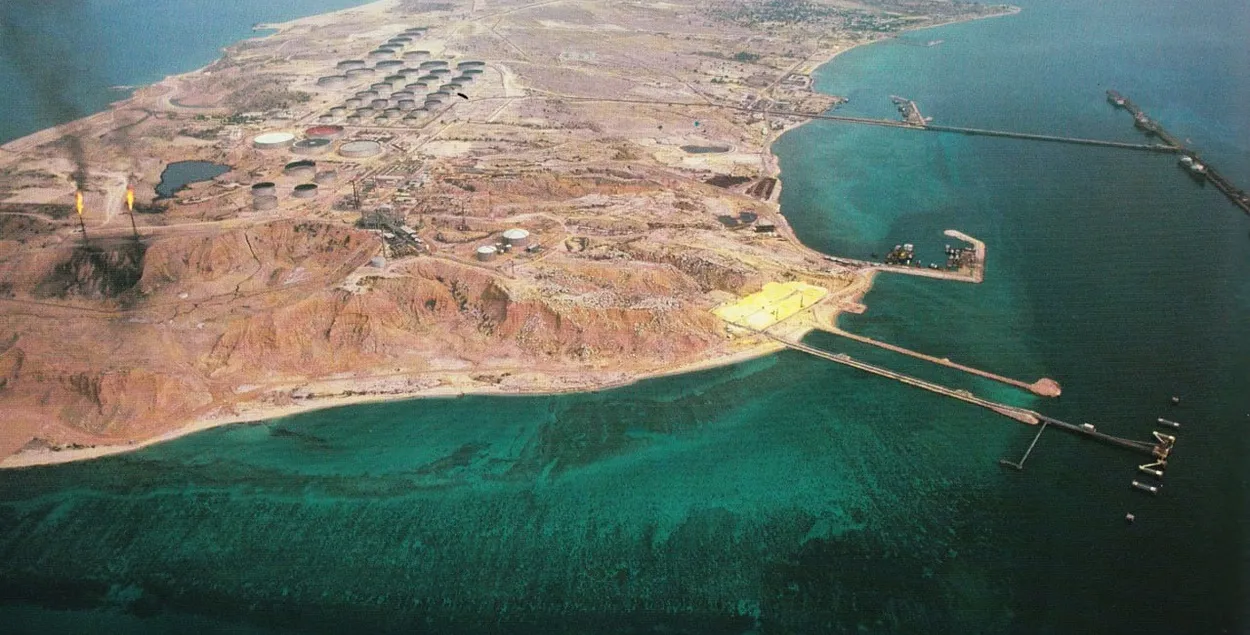 Атакованы ваенныя аб’екты на іранскім востраве Харк, дзе размешчаны буйныя нафтавыя магутнасці
