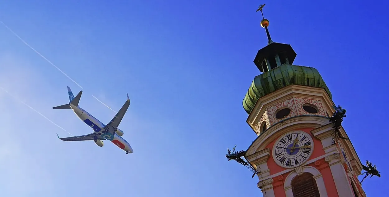 Часы в Европе переводят на один час вперед в последнее воскресенье марта

&nbsp;
