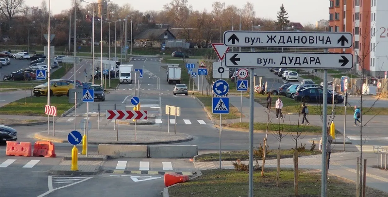 Вуліца Ждановіча ў Мінску
