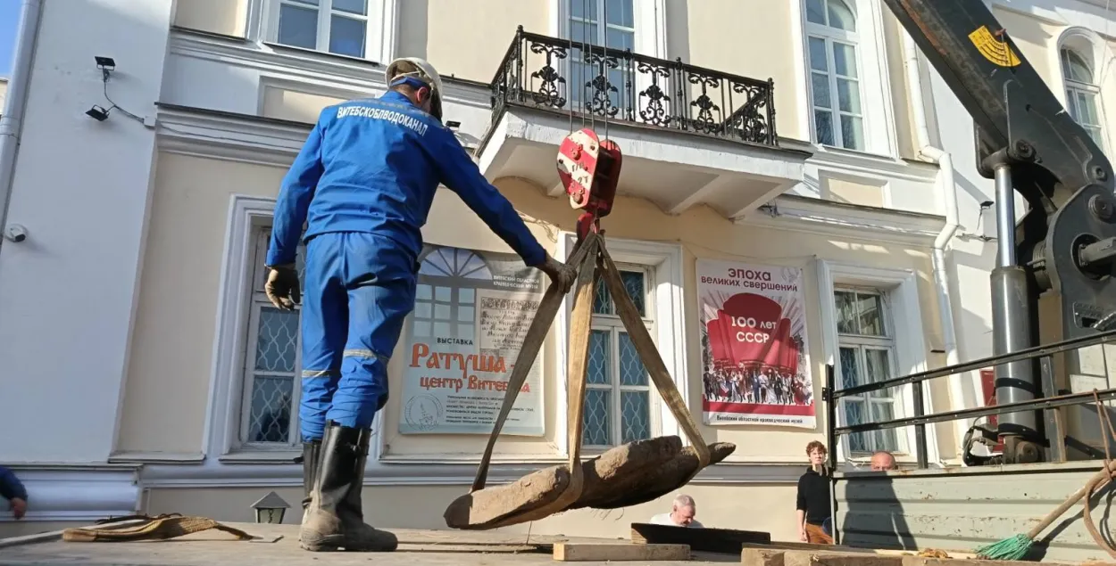 Каменны крыж з вёскі Кароўка Віцебскага раёна
