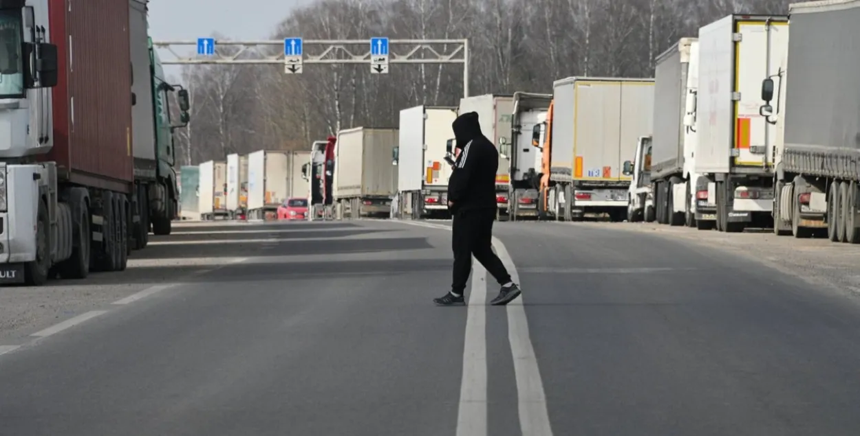 Фуры на мяжы
