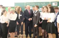 Лукашенко и школьники / president.gov.by​