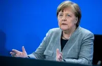 Ангела Меркель озвучивает концепцию, 15 апреля / Reuters​