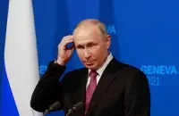 Владимир Путин на пресс-конференции после встречи с президентом США / Reuters​