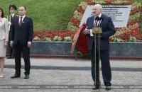 Александр Лукашенко выступает 3 июля возле Кургана Славы / president.gov.by​
