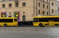 Милиция перекрывает тротуары / Еврорадио​