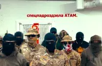 Поговорили с добровольцем отряда "Атом", который в видеообращении требовал от Азарова "немедленно выдать финансовую документацию" / cкриншот из видеообращения.
