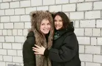 Виктория Миронцева с сестрой после освобождения / инстаграм-аккаунт Анастасии Миронцевой
