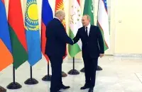 Аляксандр Лукашэнка і Уладзімір Пуцін падчас нефармальнага саміту кіраўнікоў дзяржаў СНД 29 снежня 2021 года​&nbsp;/&nbsp;kremlin.ru