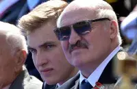 Николай и Александр Лукашенко / Reuters