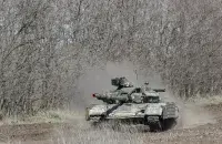 Ўкраінскі танк на Данбасе / Reuters