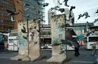 Рэшткі Берлінскай сцяны на Патсдамскай плошчы ў Берліне / Reuters