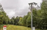 Столб с видеокамерами на границе Литвы и Беларуси / delfi.lt