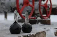 Нефть, иллюстративное фото
