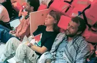 Грета Тунберг (в центре)
