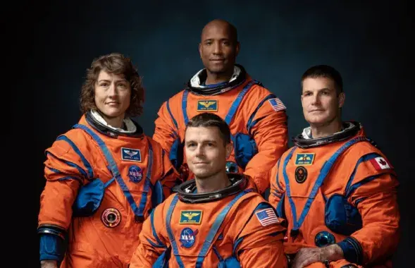 Астронавты-участники миссии "Артемида-2" / nasa.gov
