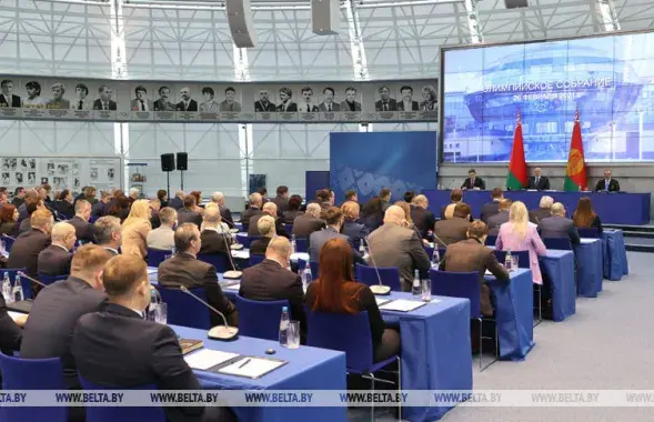 На Олимпийском собрании в Минске, где один Лукашенко сменил на посту президента НОК другого / БЕЛТА​