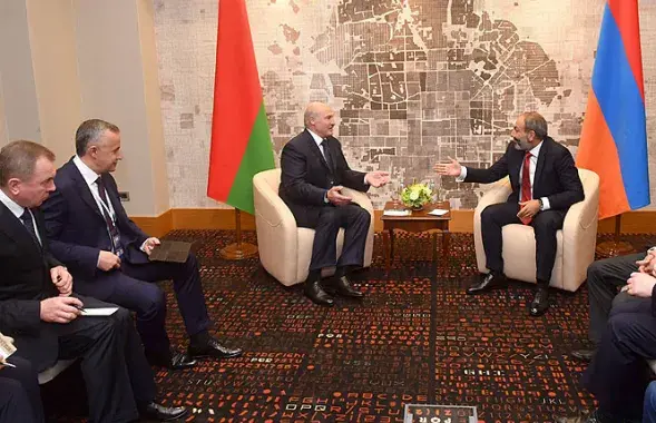 Во время встречи в Сочи Лукашенко и Пашиняна. Фото: http://president.gov.by​