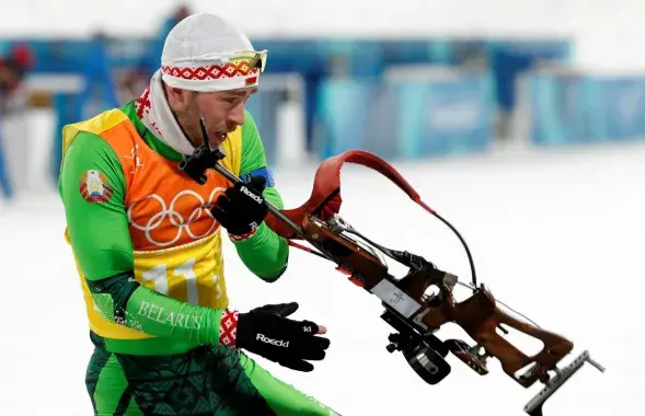 Сергей Бочарников из-за невысокой скорости на лыжне передал эстафету лишь 5-м. Фото: Reuters.​
