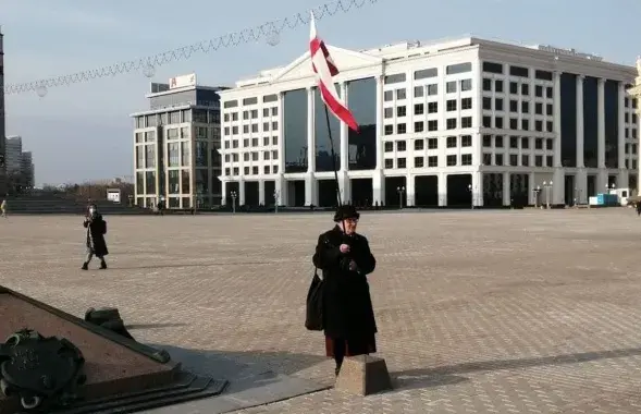 Нина Багинская на Октябрьской площади / @radiosvaboda​