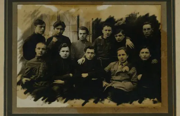 Репрессированные белорусские писатели, члены литературного объединения &quot;Молодняк&quot;. Фото 1924 (1925) год.