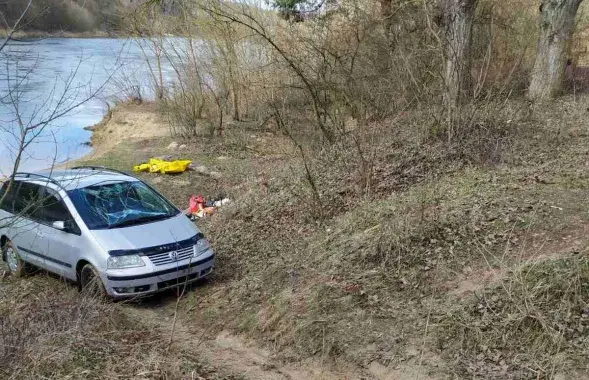 Volkswagen уже на берегу&nbsp;/ grodno.mchs.gov.by