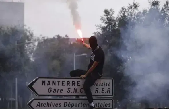 Протесты во Франции / AOOC
