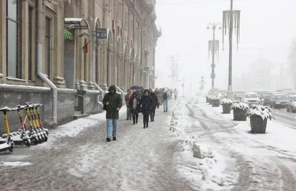 Снег в Минске, 28 марта / БЕЛТА

