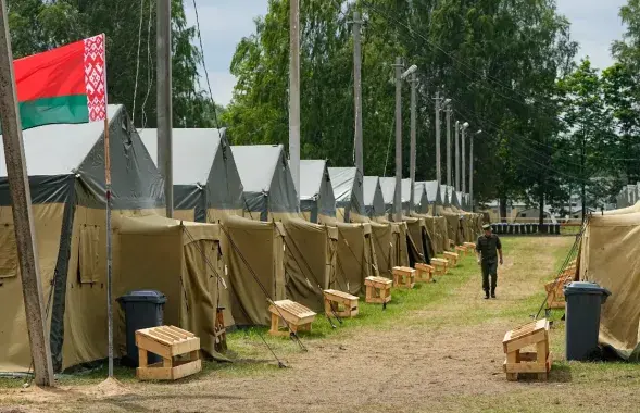 Лагер пад Асіповічамі, які, па некаторых дадзеных, пабудавалі для ПВК "Вагнер" / CNN
