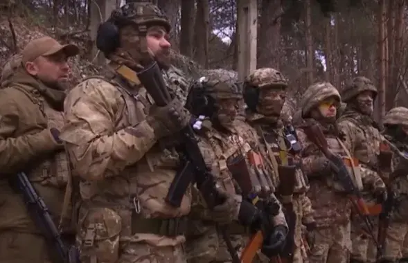 Украінскія байцы ў лясах каля мяжы з Беларуссю / ТСН
