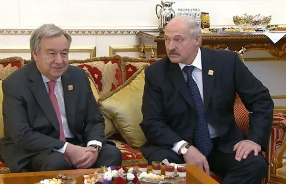 Гутерриш и Лукашенко на саммите Шанхайской организации сотрудничества (ШОС), 2017 год