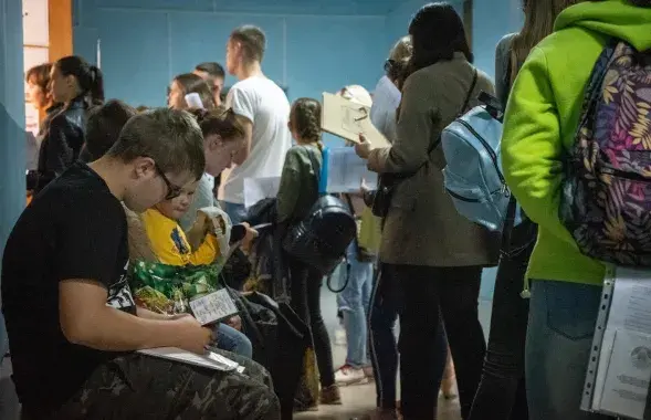 Абітурыенты, ілюстрацыйнае фота
