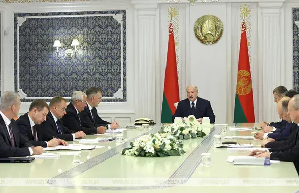 Лукашенко на совещании / БЕЛТА​