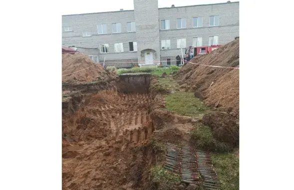 Во дворе школы под Барановичами нашли 80 снарядов времен войны​