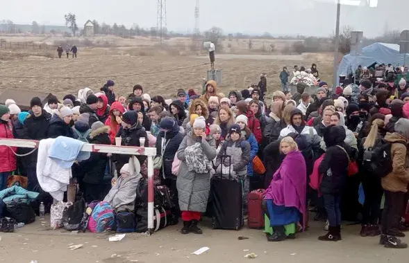 Беженцы из Украины на границе с Польшей / УНИАН