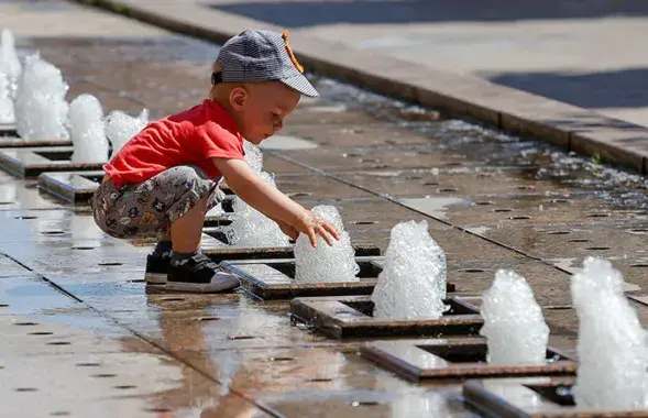 Лето, иллюстративное фото
