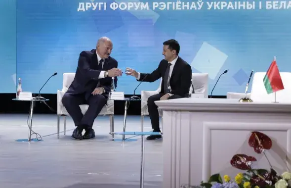 Зеленский и Лукашенко на форуме регионов / УНИАН