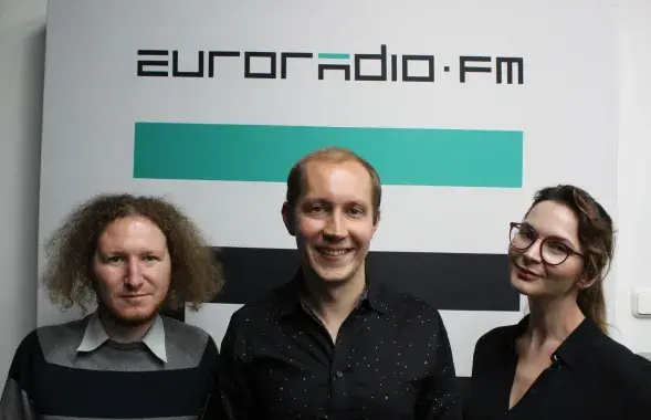 Павел Свярдлоў, Ігар Маханёк і Юлія Няхай / Еўрарадыё