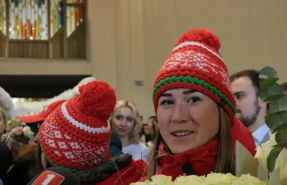 Динара Алимбекова после возвращения с Олимпиады в Пхёнчхане. Фото: Еврорадио