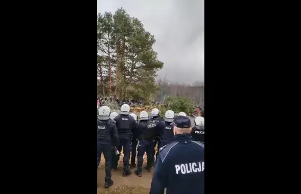 Противостояние на польско-белорусской границе / twitter.com/MSWiA_GOV_PL​
