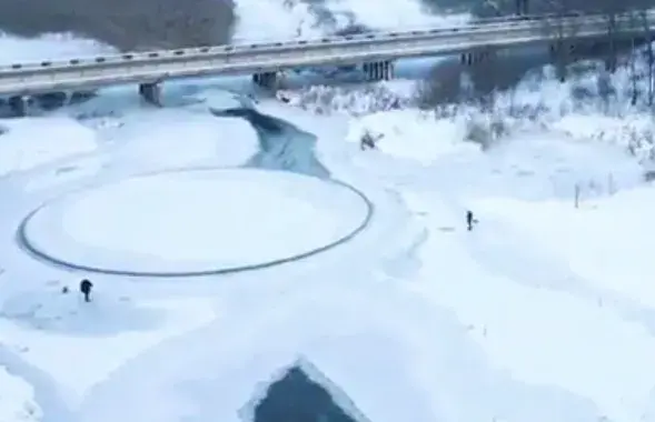Ледяной круг / Скриншот с видео​