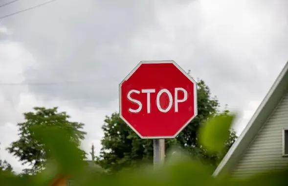 Латвия будет проверять всех белорусов и россиян, которые просят визу / Еврорадио​