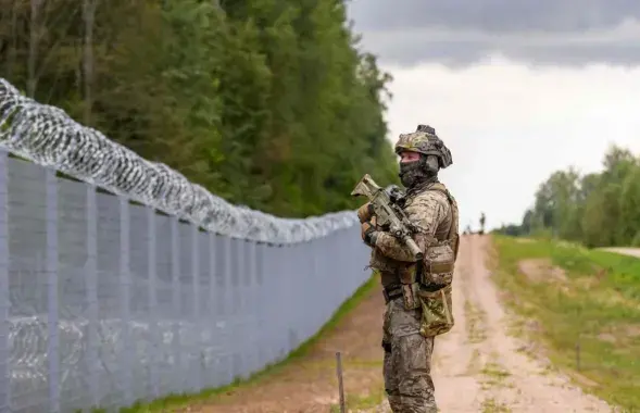 На латвийско-белорусской границе / AFP