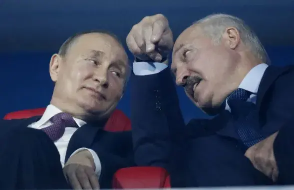 Александр Лукашенко сделал такое откровенное заявление не в разговоре с Владимиром Путиным, как можно было бы ожидать / Reuters
