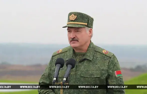 Александр Лукашенко в военной форме / БЕЛТА​