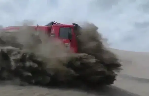 Скриншот с видео.