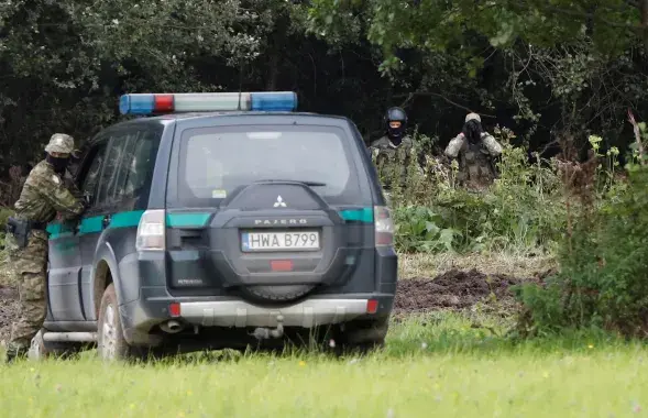 Польшча ўвяла рэжым надзвычайнага становішча на мяжы ў сувязі з сітуацыяй з мігрантамі​ / Reuters