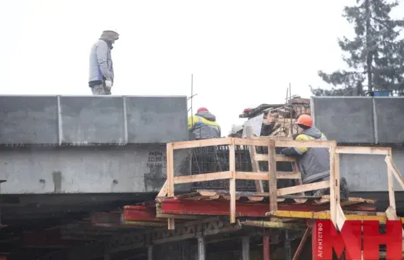 На Немиге возводят новый мост / minsknews.by
