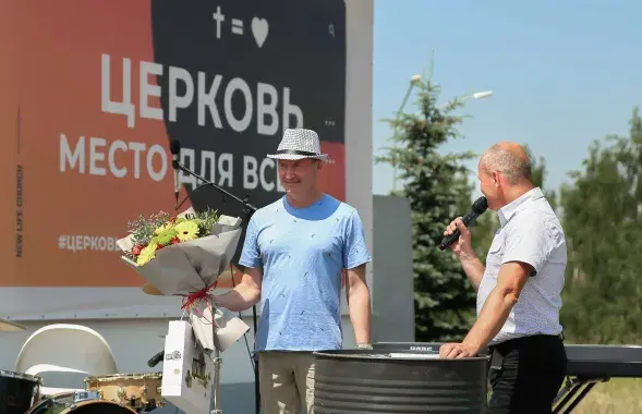 Протестанты из церкви &quot;Новая Жизнь&quot; несколько месяцев молятся на улице / &quot;Новая Жизнь&quot;​