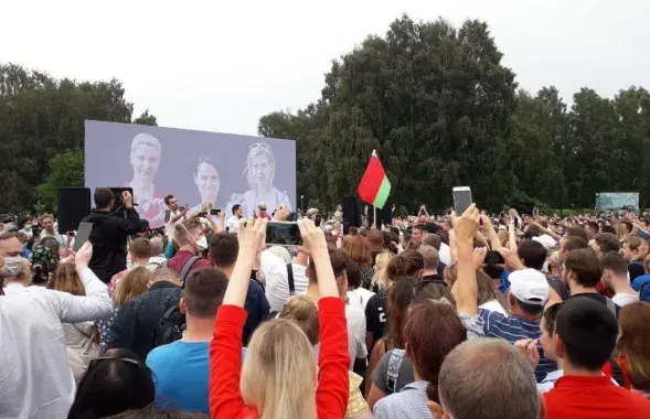 Митинг Светланы Тихановской на площади Бангалор в Минске / Еврорадио​